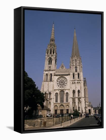 Chartres Cathedral, Unesco World Heritage Site, Chartres, Eure-Et-Loir, Centre, France-Michael Short-Framed Stretched Canvas