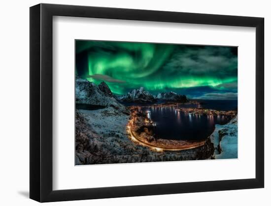 Chasing the Northern Lights-Javier de la-Framed Photographic Print