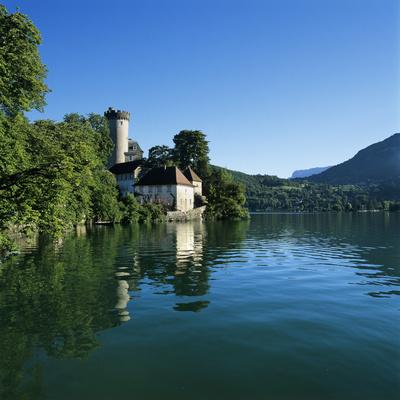 https://imgc.allpostersimages.com/img/posters/chateau-beside-lake-duingt-lake-annecy-rhone-alpes-france-europe_u-L-PFW0I90.jpg?artPerspective=n
