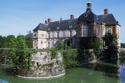 https://imgc.allpostersimages.com/img/posters/chateau-of-lesigny-16th-century-renaissance-style-ile-de-france-france_u-L-PV8ICK0.jpg?artPerspective=n