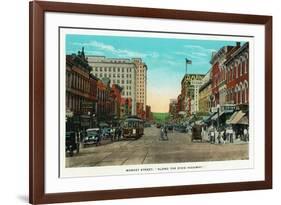 Chattanooga, Tennessee - View of Market Street, Along the Dixie Highway-Lantern Press-Framed Premium Giclee Print