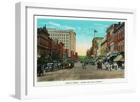 Chattanooga, Tennessee - View of Market Street, Along the Dixie Highway-Lantern Press-Framed Art Print