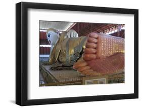 Chauk Htat Kyi Reclining Buddha, Yangon (Rangoon), Myanmar (Burma), Asia-Richard Cummins-Framed Photographic Print