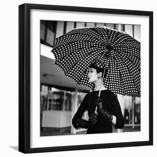 Checked Parasol, New Trend in Women's Accessories, Used at Roosevelt Raceway-Nina Leen-Framed Photographic Print