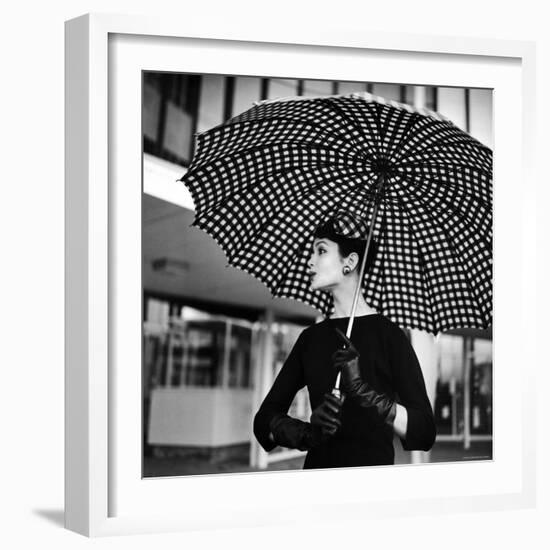 Checked Parasol, New Trend in Women's Accessories, Used at Roosevelt Raceway-Nina Leen-Framed Photographic Print