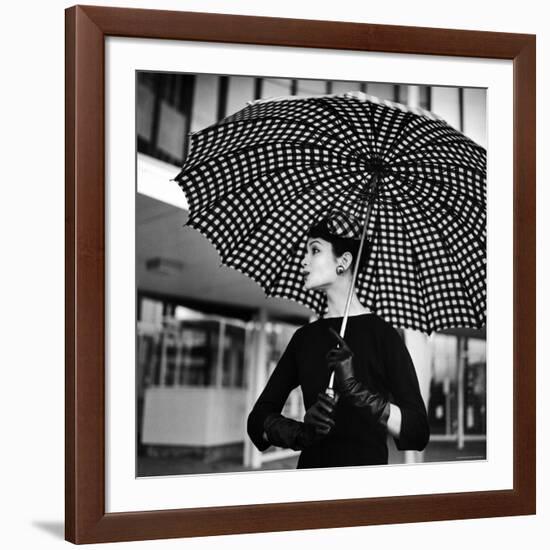 Checked Parasol, New Trend in Women's Accessories, Used at Roosevelt Raceway-Nina Leen-Framed Photographic Print