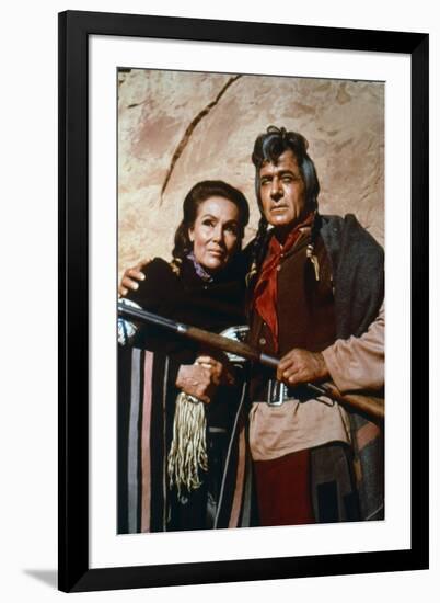 CHEYENNE AUTUMN, 1964 directed by JOHN FORD Dolores del Rio and Ricardo Montalban (photo)-null-Framed Photo