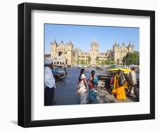 Chhatrapati Shivaji Terminus (Victoria Terminus), UNESCO World Heritage Site, Mumbai, Maharashtra S-Gavin Hellier-Framed Photographic Print