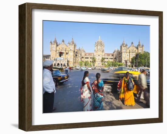 Chhatrapati Shivaji Terminus (Victoria Terminus), UNESCO World Heritage Site, Mumbai, Maharashtra S-Gavin Hellier-Framed Photographic Print