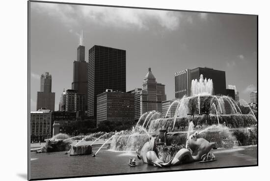 Chicago Buckingham Fountain IIn Black And White-Patrick Warneka-Mounted Photographic Print