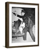 Chicago Policeman Arthur Olson, in a Shoot Out with Bank Robbers, 1st February 1947 (B/W Photo)-American Photographer-Framed Giclee Print