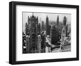 Chicago Skyscrapers in the Early 20th Century-Bettmann-Framed Photographic Print