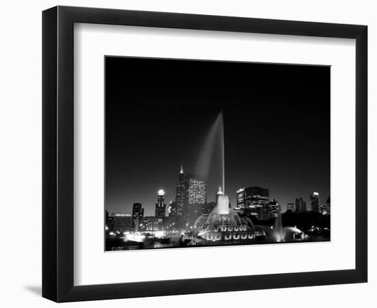 Chicagos Buckingham Fountain, Black & White-Steve Gadomski-Framed Photographic Print