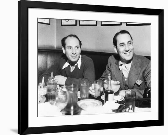 Chico (Left) and Groucho Marx at Lunch in the Famous Brown Derby Restaurant in Hollywood-null-Framed Photo