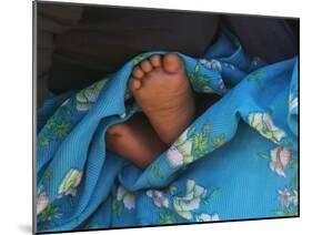 Child's Feet Wrapped with Sari at Kunbuli Friday Market, Orissa, India-Keren Su-Mounted Photographic Print
