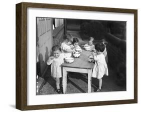 Children Clean Teeth-null-Framed Photographic Print