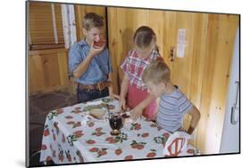 Children Eating Jelly Sandwiches-William P^ Gottlieb-Mounted Photographic Print