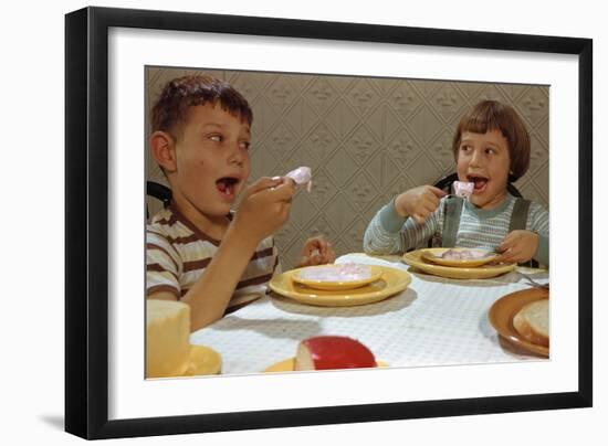 Children Eating Melting Ice Cream-William P^ Gottlieb-Framed Photographic Print