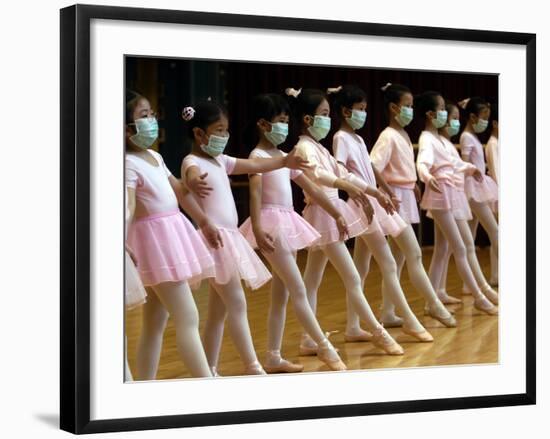 Children Learning Ballet Lessons Wear Masks-null-Framed Photographic Print