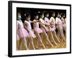 Children Learning Ballet Lessons Wear Masks-null-Framed Photographic Print