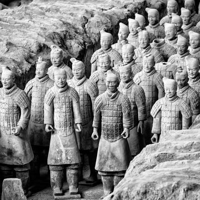 https://imgc.allpostersimages.com/img/posters/china-10mkm2-collection-army-of-terracotta-warriors-shaanxi-province_u-L-PZ6CBK0.jpg?artPerspective=n