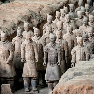 https://imgc.allpostersimages.com/img/posters/china-10mkm2-collection-army-of-terracotta-warriors-shaanxi-province_u-L-PZ6E4P0.jpg?artPerspective=n