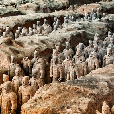 https://imgc.allpostersimages.com/img/posters/china-10mkm2-collection-army-of-terracotta-warriors-shaanxi-province_u-L-Q119T660.jpg?artPerspective=n