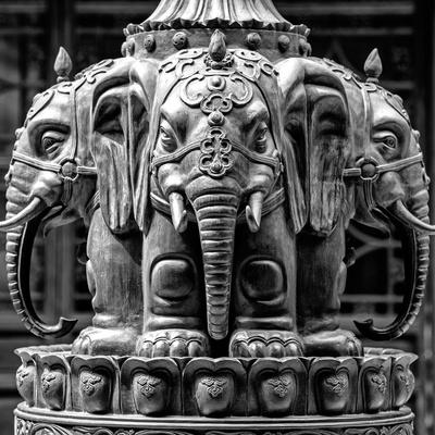 https://imgc.allpostersimages.com/img/posters/china-10mkm2-collection-detail-buddhist-temple-elephant-statue_u-L-PZ77T50.jpg?artPerspective=n