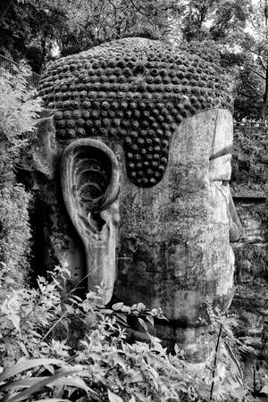 https://imgc.allpostersimages.com/img/posters/china-10mkm2-collection-giant-buddha-of-leshan_u-L-Q119TUF0.jpg?artPerspective=n
