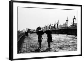 China 10MKm2 Collection - Walk on the City Walls at sunset - Xi'an City-Philippe Hugonnard-Framed Photographic Print