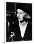 CHINATOXN, 1974 directed by ROMAN POLANSKI Faye Dunaway (b/w photo)-null-Framed Photo