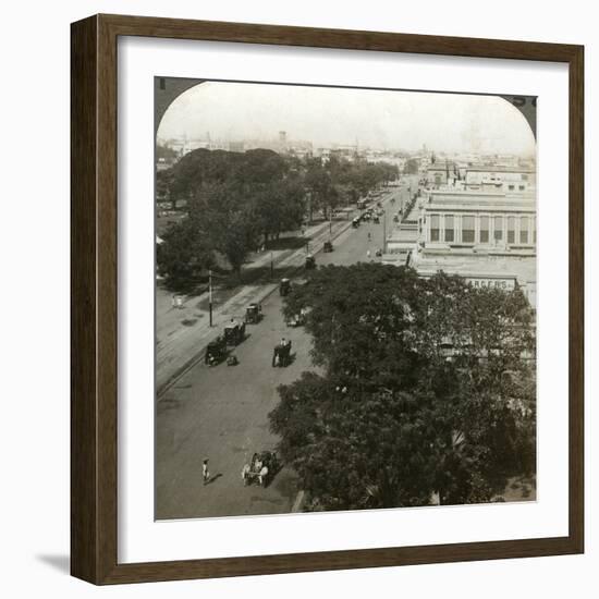 Chowringhee Road, Calcutta, India, C1900s-Underwood & Underwood-Framed Photographic Print