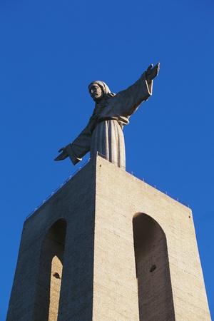 https://imgc.allpostersimages.com/img/posters/christ-king-statue-1959-by-francisco-franco-de-sousa-almada-portugal_u-L-PV8IH50.jpg?artPerspective=n