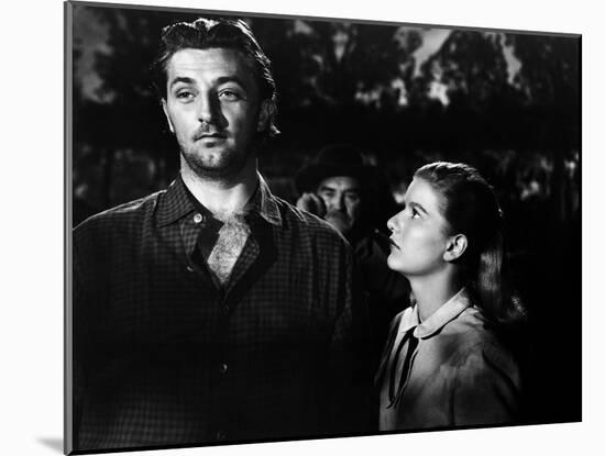Ciel rouge BLOOD ON THE MOON by Robert Wise with Robert Mitchum and Barbara Bel Geddes, 1948 (b/w p-null-Mounted Photo