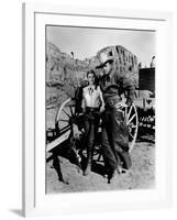 Ciel rouge BLOOD ON THE MOON by Robert Wise with Robert Mitchum and Barbara Bel Geddes, 1948 (b/w p-null-Framed Photo