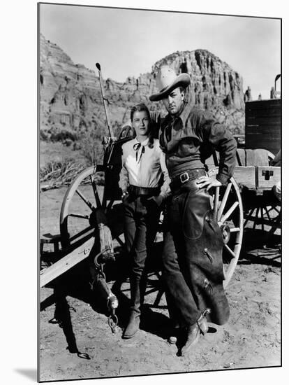 Ciel rouge BLOOD ON THE MOON by Robert Wise with Robert Mitchum and Barbara Bel Geddes, 1948 (b/w p-null-Mounted Photo