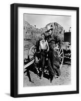 Ciel rouge BLOOD ON THE MOON by Robert Wise with Robert Mitchum and Barbara Bel Geddes, 1948 (b/w p-null-Framed Photo