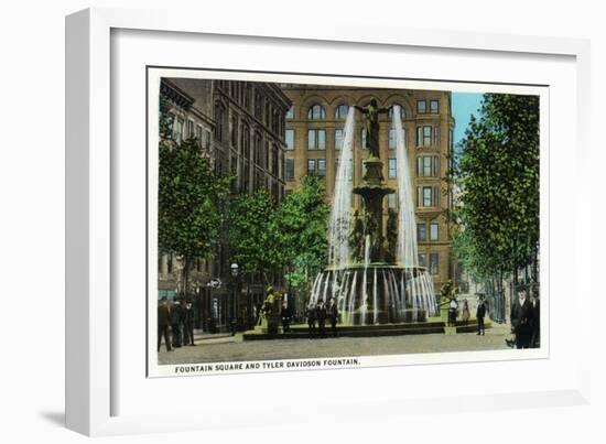 Cincinnati, Ohio - Tyler Davidson Fountain and Square Scene-Lantern Press-Framed Art Print