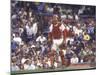 Cincinnati Redlegs' Catcher Johnny Bench in Action Alone-John Dominis-Mounted Premium Photographic Print