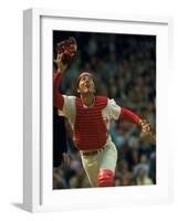 Cincinnati Reds Catcher Johnny Bench Catching Pop Fly During Game Against San Francisco Giants-John Dominis-Framed Premium Photographic Print