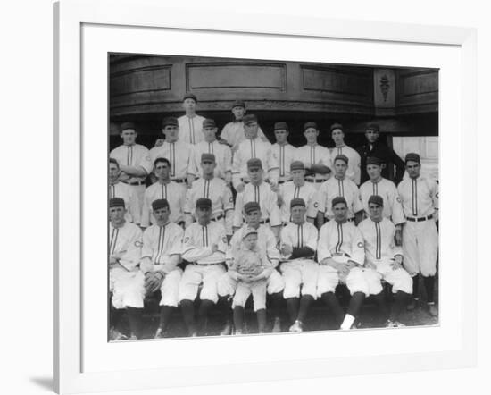 Cincinnati Reds Team, Baseball Photo - Cincinnati, OH-Lantern Press-Framed Art Print