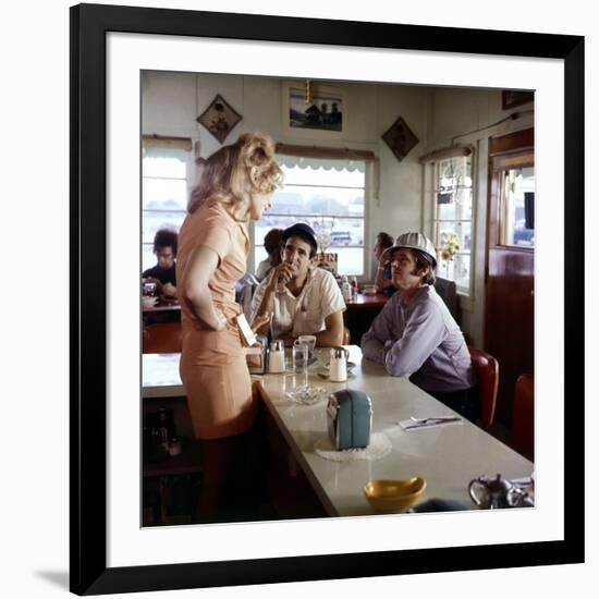 Cinq pieces faciles FIVE EASY PIECES by Bob Rafelson with Jack Nicholson and Karen Black, 1970 (pho-null-Framed Photo