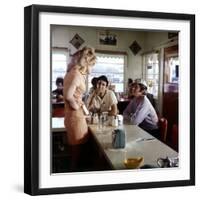 Cinq pieces faciles FIVE EASY PIECES by Bob Rafelson with Jack Nicholson and Karen Black, 1970 (pho-null-Framed Photo