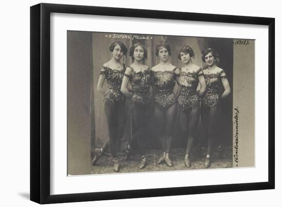 Cinq Sisters Melillo. (contorsionistes)-null-Framed Giclee Print