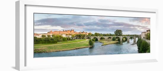 Cite De Carcassonne castle seen from Pont Neuf, Carcassonne, Aude, Languedoc-Rousillon, France-null-Framed Photographic Print