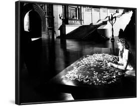 Citizen Kane, Dorothy Comingore, 1941-null-Framed Photo
