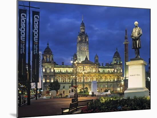City Chambers, George Sq. Glasgow, Scotland-Doug Pearson-Mounted Photographic Print