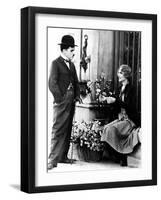 City Lights, Charlie Chaplin, Virginia Cherrill, 1931-null-Framed Photo