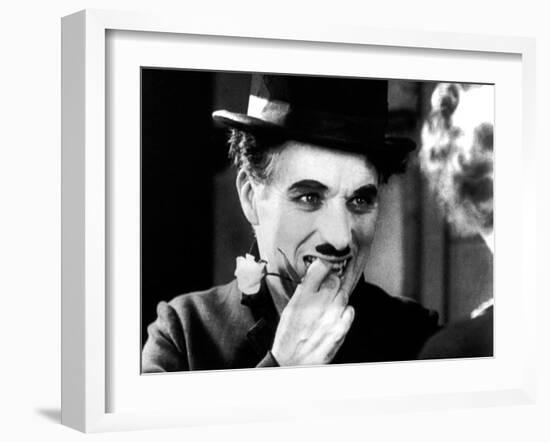 City Lights, Charlie Chaplin, Virginia Cherrill, 1931-null-Framed Photo