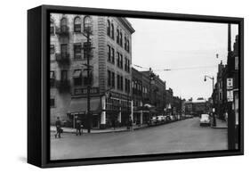 City Street Scene, Lewis-Clark Hotel in Distance - Lewiston, ID-Lantern Press-Framed Stretched Canvas